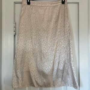 Elegant Blush Leopard Print Skirt